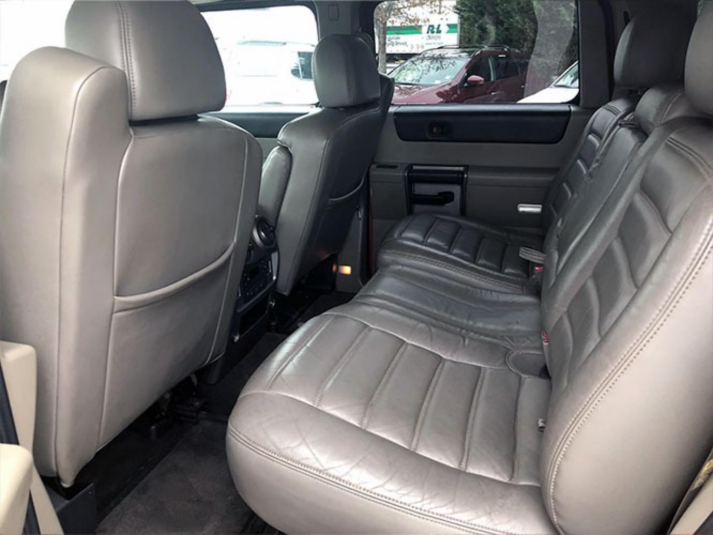 2004 Hummer H2 Sport Utility (5GRGN23U14H) with an 6.0L V8 OHV 16V engine, 4-Speed Automatic Overdrive transmission, located at 4247 Buford Drive NE, Buford, GA, 30518, (678) 450-1000, 34.086857, -83.993004 - Photo#13