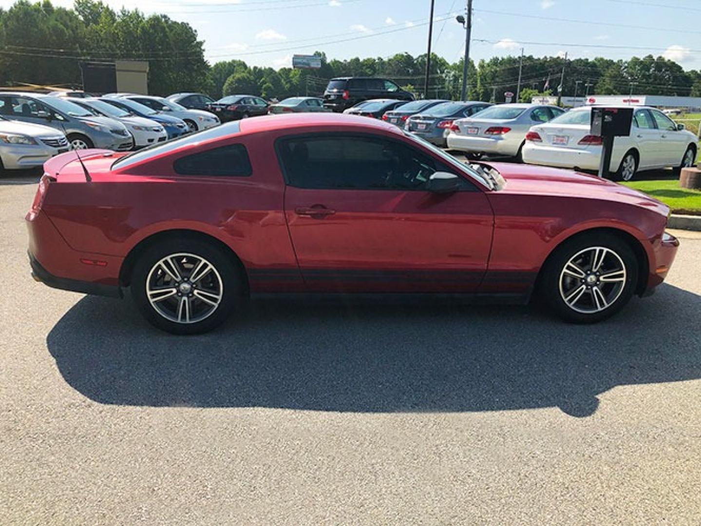 2010 Ford Mustang V6 Coupe (1ZVBP8AN1A5) with an 4.0L V6 OHC 12V engine, located at 7710 Tara Blvd, Jonesboro, GA, 30236, (678) 450-1000, 33.544365, -84.367821 - Photo#7