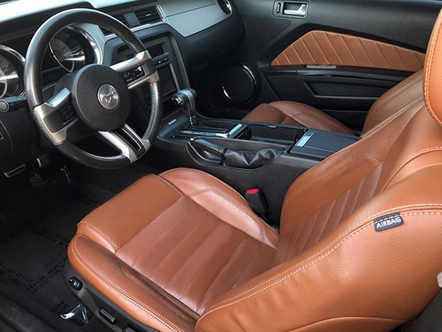 2010 Ford Mustang V6 Coupe (1ZVBP8AN1A5) with an 4.0L V6 OHC 12V engine, located at 7710 Tara Blvd, Jonesboro, GA, 30236, (678) 450-1000, 33.544365, -84.367821 - Photo#8