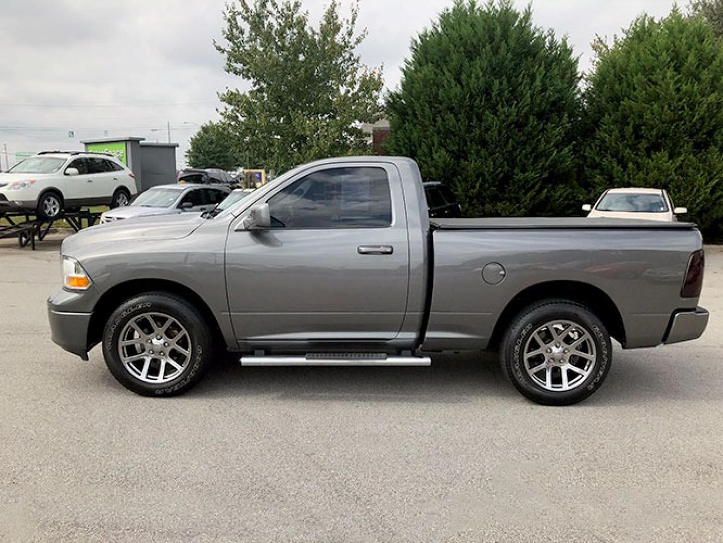 2011 Dodge Ram 1500 ST LWB 2WD (3D7JB1EK9BG) with an 3.7L V6 SOHC 12V engine, 4-Speed Automatic transmission, located at 7710 Tara Blvd, Jonesboro, GA, 30236, (678) 450-1000, 33.544365, -84.367821 - Photo#3
