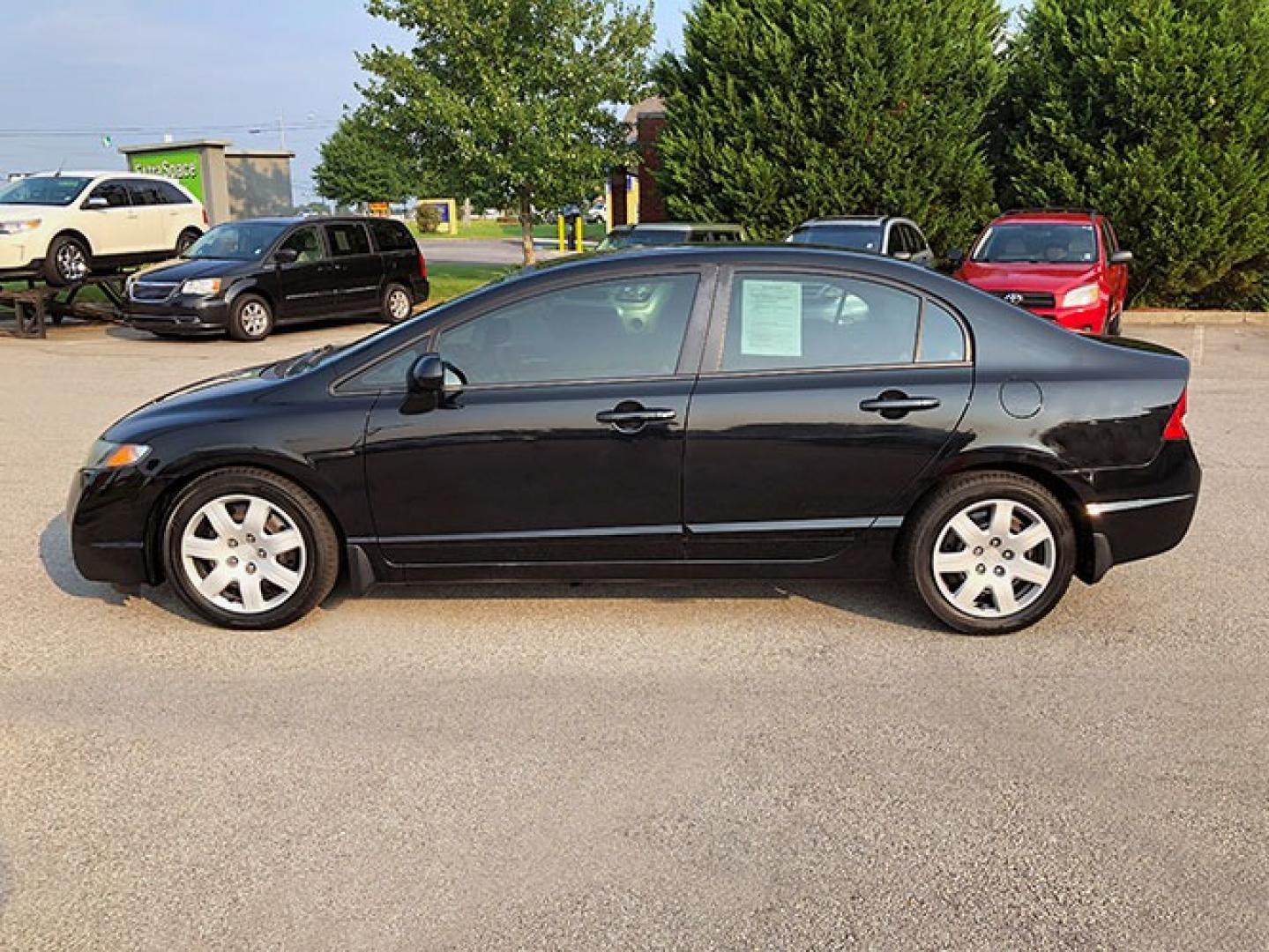 2011 Honda Civic LX Sedan 5-Speed MT (19XFA1E5XBE) with an 1.8L L4 SOHC 16V engine, 5-Speed Manual transmission, located at 7710 Tara Blvd, Jonesboro, GA, 30236, (678) 450-1000, 33.544365, -84.367821 - Photo#1