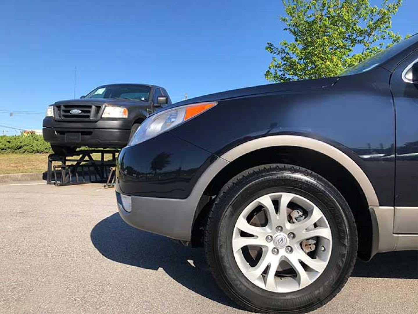 2012 Hyundai Veracruz Limited (KM8NU4CC7CU) with an 3.8L V6 DOHC 24V engine, 6-Speed Automatic transmission, located at 7710 Tara Blvd, Jonesboro, GA, 30236, (678) 450-1000, 33.544365, -84.367821 - At Sports and Imports we'll get you approved for an auto loan right here, whatever your credit! Our buy here, pay here financing means you only need a driver's license and proof of income. Call us at 678-450-1000 for more information and get you driving today! LOW DOWN PAYMENT ($799) We match yo - Photo#2