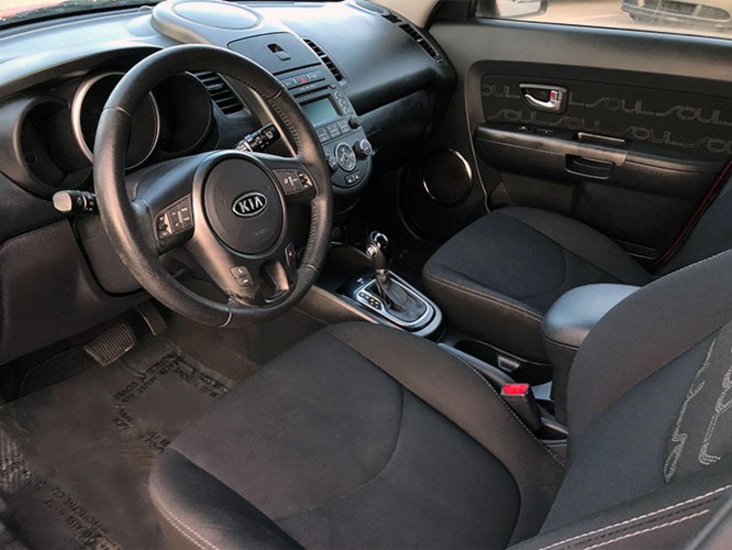 2012 Kia Soul ! (KNDJT2A63C7) with an 2.0L L4 DOHC 16V engine, located at 7710 Tara Blvd, Jonesboro, GA, 30236, (678) 450-1000, 33.544365, -84.367821 - Photo#9