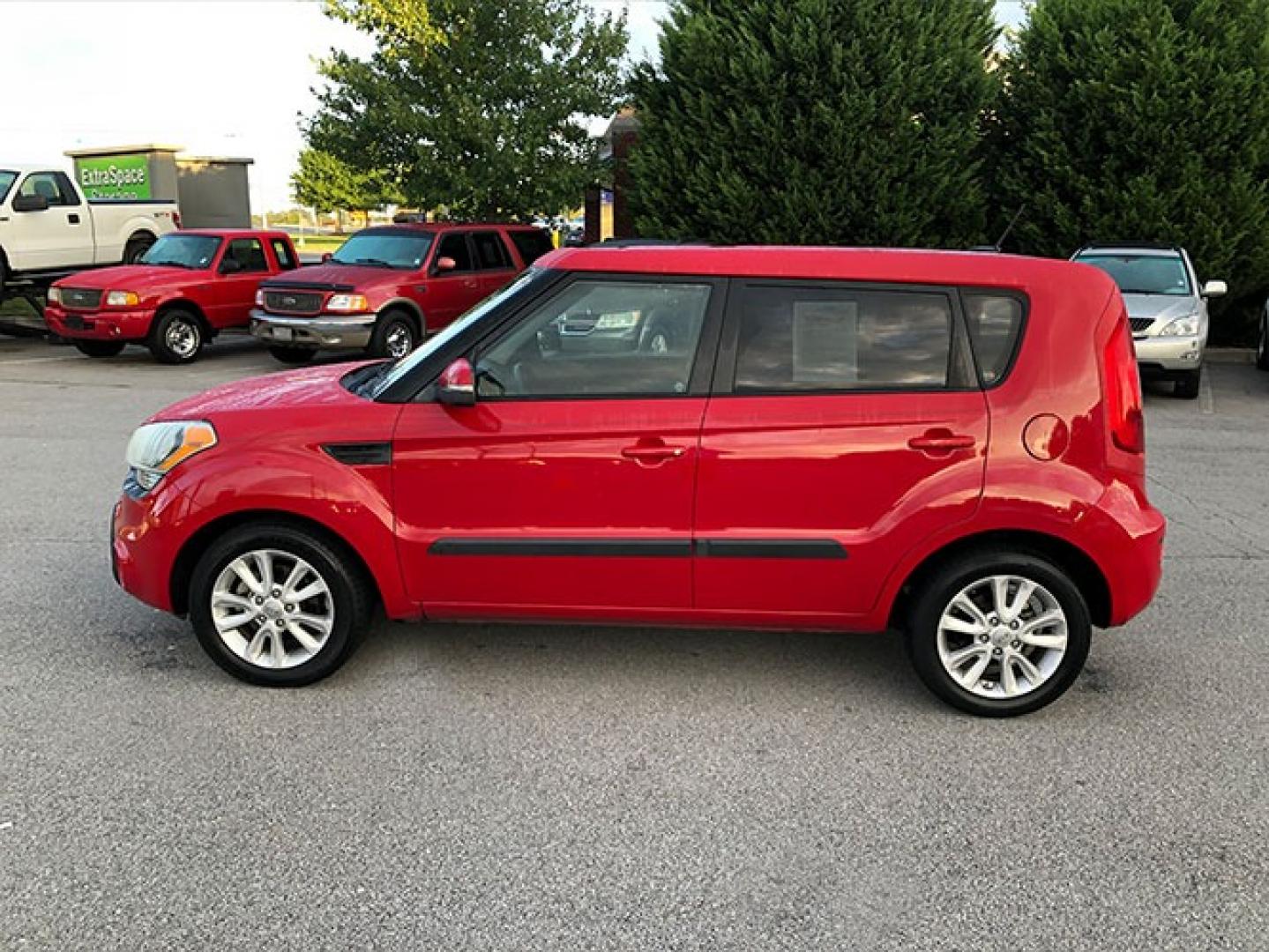 2012 Kia Soul ! (KNDJT2A63C7) with an 2.0L L4 DOHC 16V engine, located at 7710 Tara Blvd, Jonesboro, GA, 30236, (678) 450-1000, 33.544365, -84.367821 - Photo#1