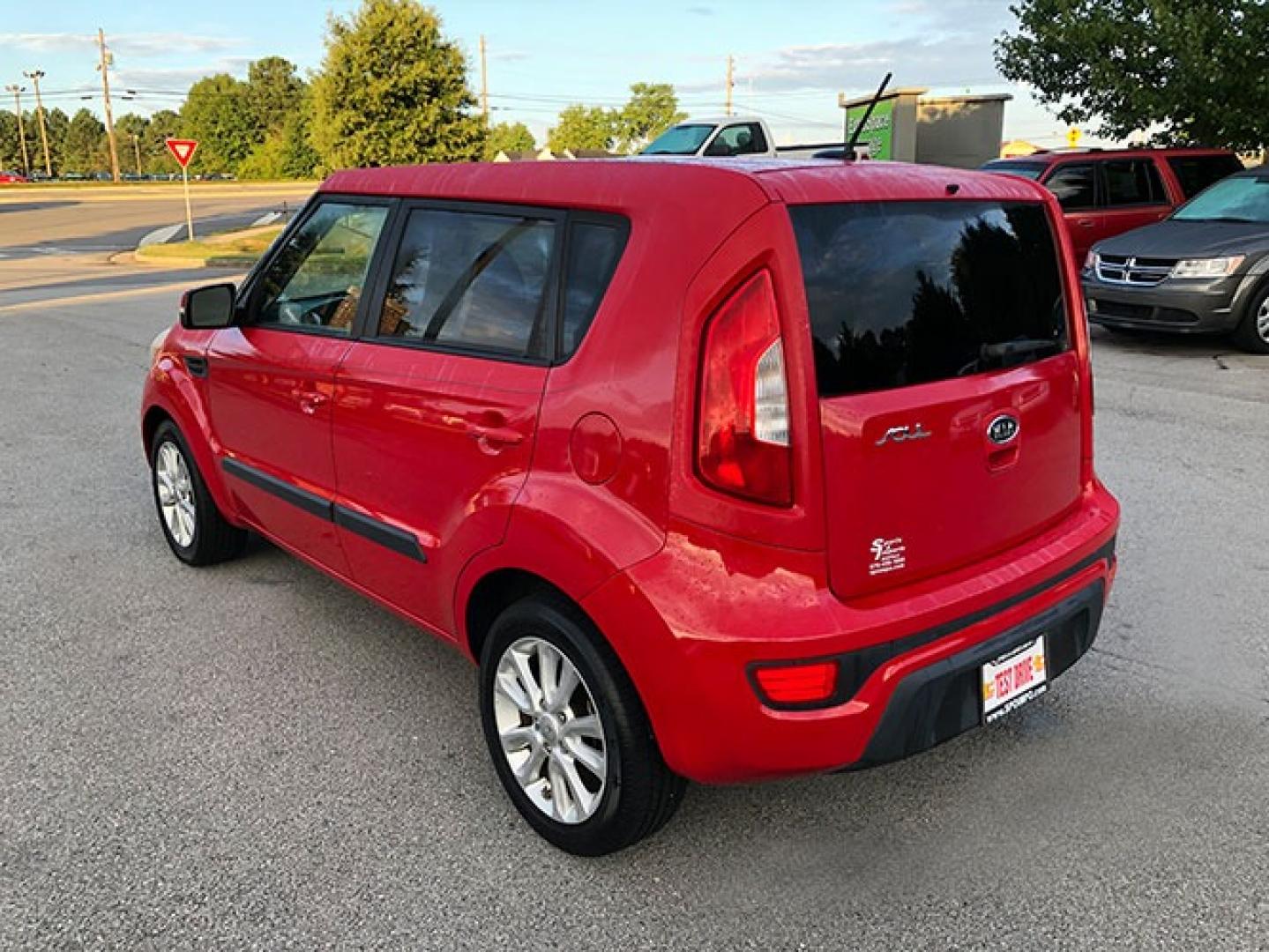 2012 Kia Soul ! (KNDJT2A63C7) with an 2.0L L4 DOHC 16V engine, located at 7710 Tara Blvd, Jonesboro, GA, 30236, (678) 450-1000, 33.544365, -84.367821 - Photo#2