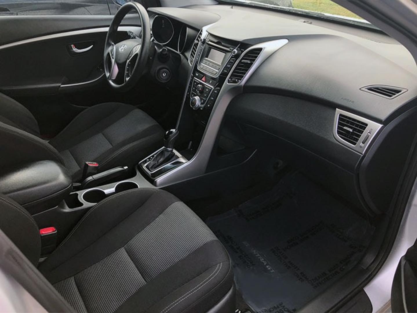 2013 Hyundai Elantra GT A/T (KMHD35LEXDU) with an 1.8L L4 16V DOHC engine, 6-Speed Automatic transmission, located at 7710 Tara Blvd, Jonesboro, GA, 30236, (678) 450-1000, 33.544365, -84.367821 - Photo#11