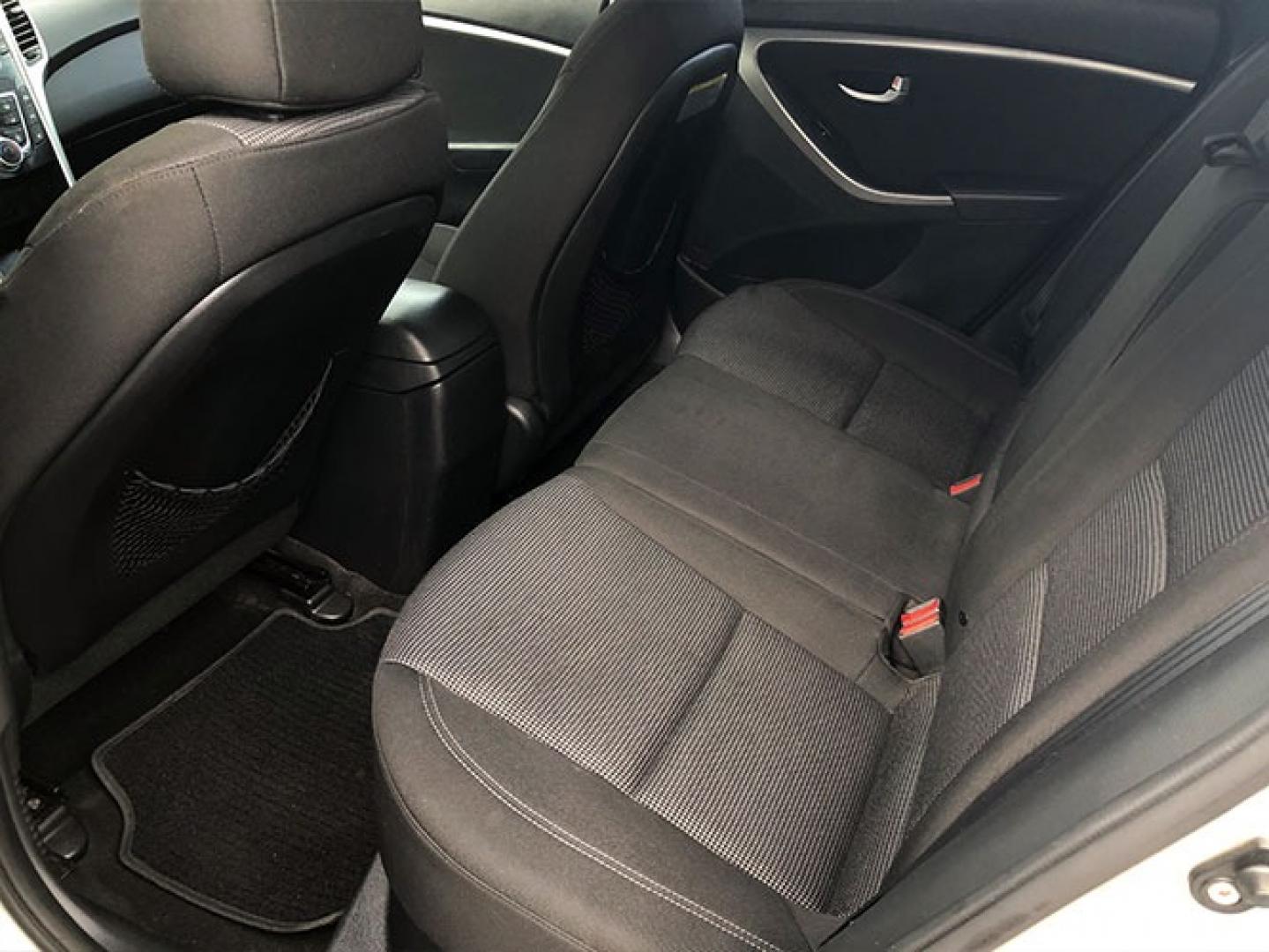 2013 Hyundai Elantra GT A/T (KMHD35LEXDU) with an 1.8L L4 16V DOHC engine, 6-Speed Automatic transmission, located at 7710 Tara Blvd, Jonesboro, GA, 30236, (678) 450-1000, 33.544365, -84.367821 - Photo#12