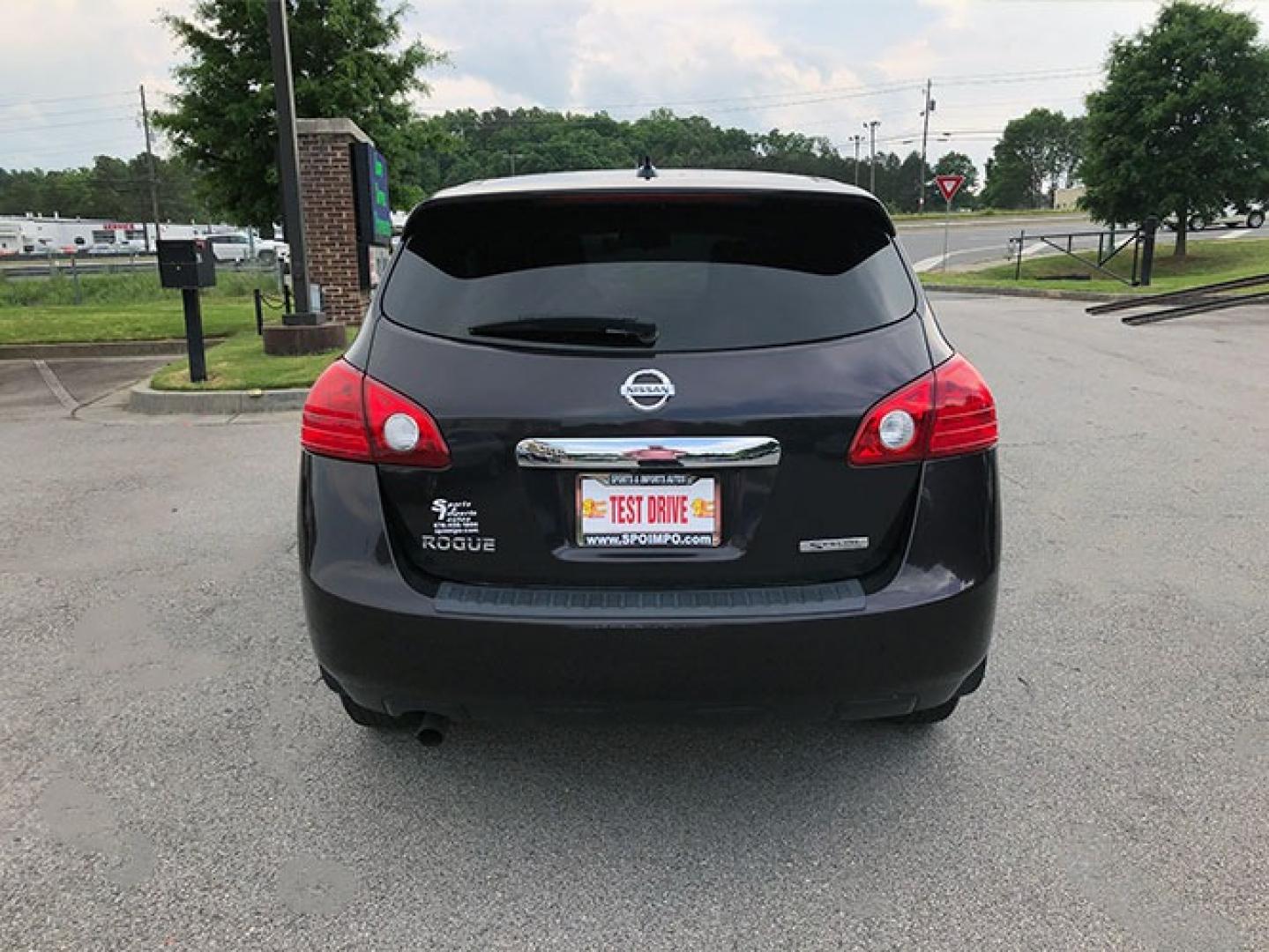 2013 Nissan Rogue S 2WD (JN8AS5MT5DW) with an 2.5L L4 DOHC 16V engine, Continuously Variable Transmission transmission, located at 7710 Tara Blvd, Jonesboro, GA, 30236, (678) 450-1000, 33.544365, -84.367821 - Photo#5