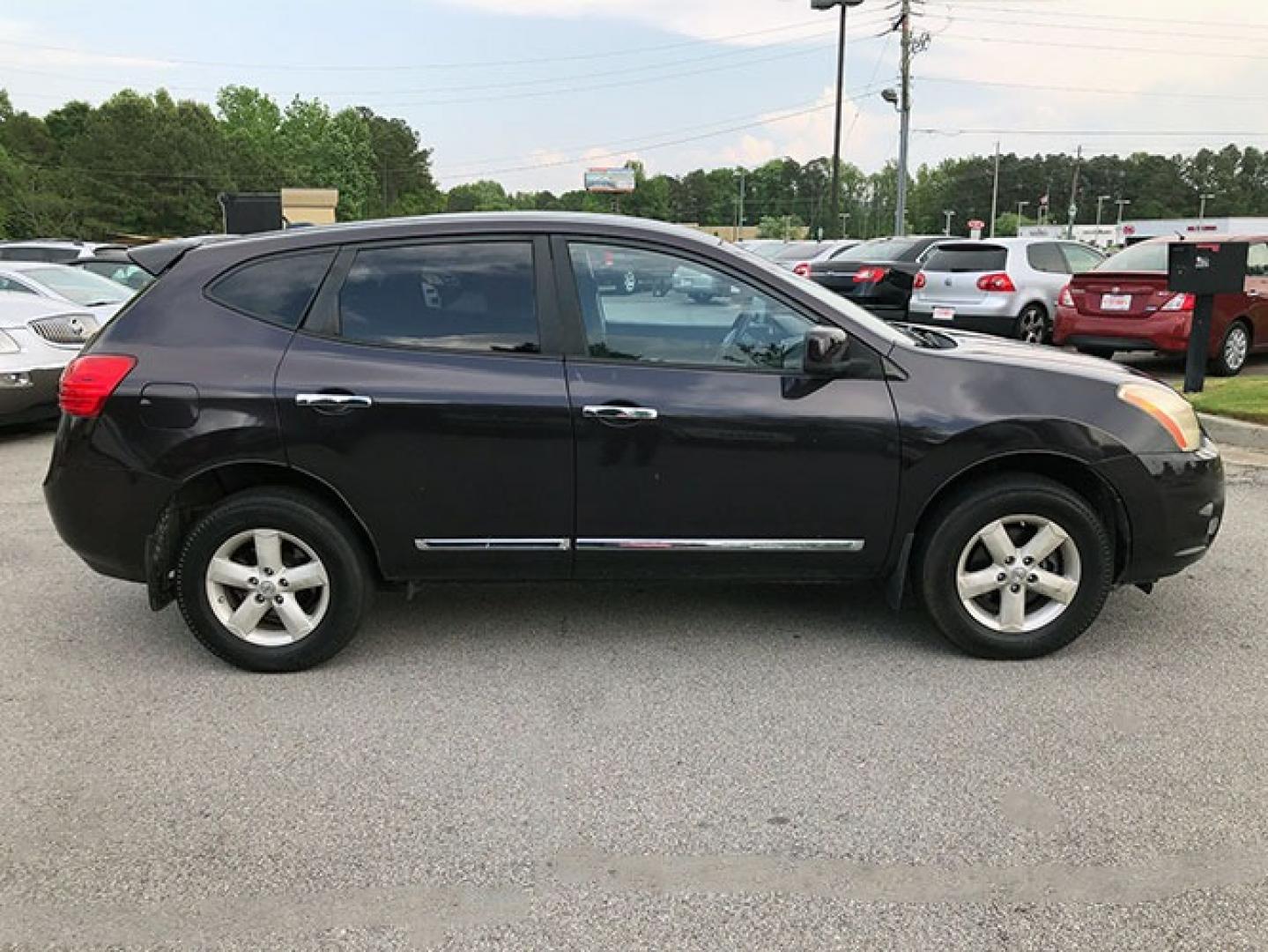 2013 Nissan Rogue S 2WD (JN8AS5MT5DW) with an 2.5L L4 DOHC 16V engine, Continuously Variable Transmission transmission, located at 7710 Tara Blvd, Jonesboro, GA, 30236, (678) 450-1000, 33.544365, -84.367821 - Photo#7