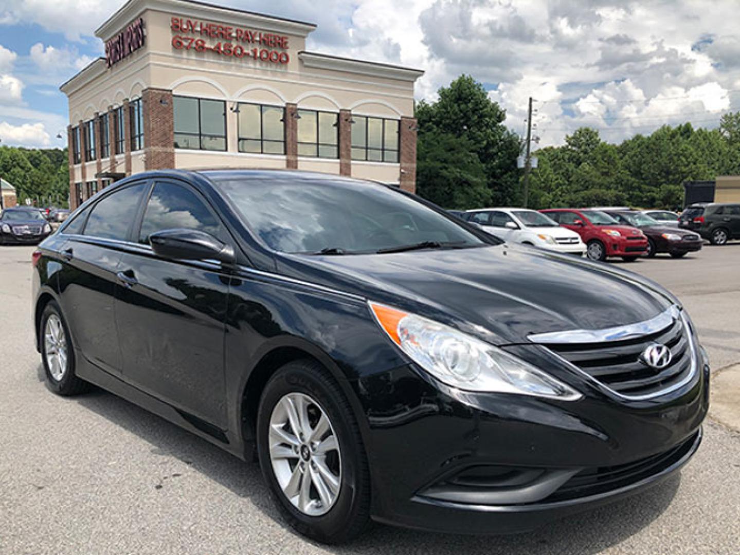 2014 Hyundai Sonata GLS (5NPEB4AC8EH) with an 2.4L L4 DOHC 16V engine, 6-Speed Automatic transmission, located at 620 Jesse Jewell Pkwy, Gainesville, GA, 30501, (678) 450-1000, 34.305923, -83.809784 - Photo#0