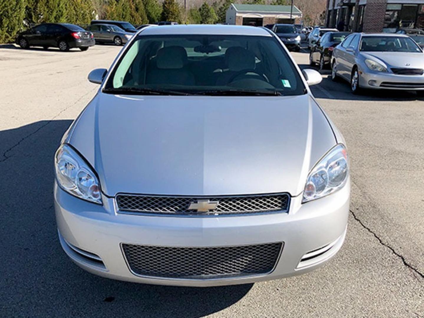 2016 Chevrolet Impala Limited LS (2G1WA5E31G1) with an 3.6L V6 DOHC 16V FFV engine, 6-Speed Automatic transmission, located at 620 Jesse Jewell Pkwy, Gainesville, GA, 30501, (678) 450-1000, 34.305923, -83.809784 - Photo#1