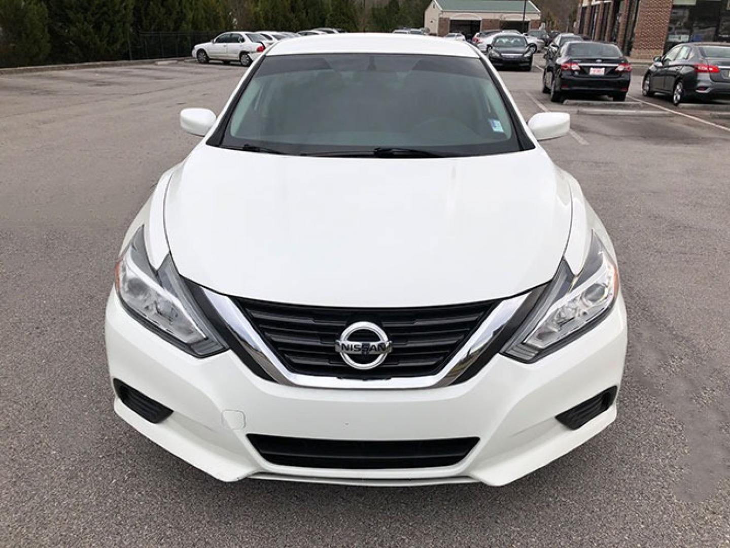 2016 Nissan Altima 2.5 SL (1N4AL3AP2GC) with an 2.5L L4 DOHC 16V engine, CVT transmission, located at 7710 Tara Blvd, Jonesboro, GA, 30236, (678) 450-1000, 33.544365, -84.367821 - Photo#1
